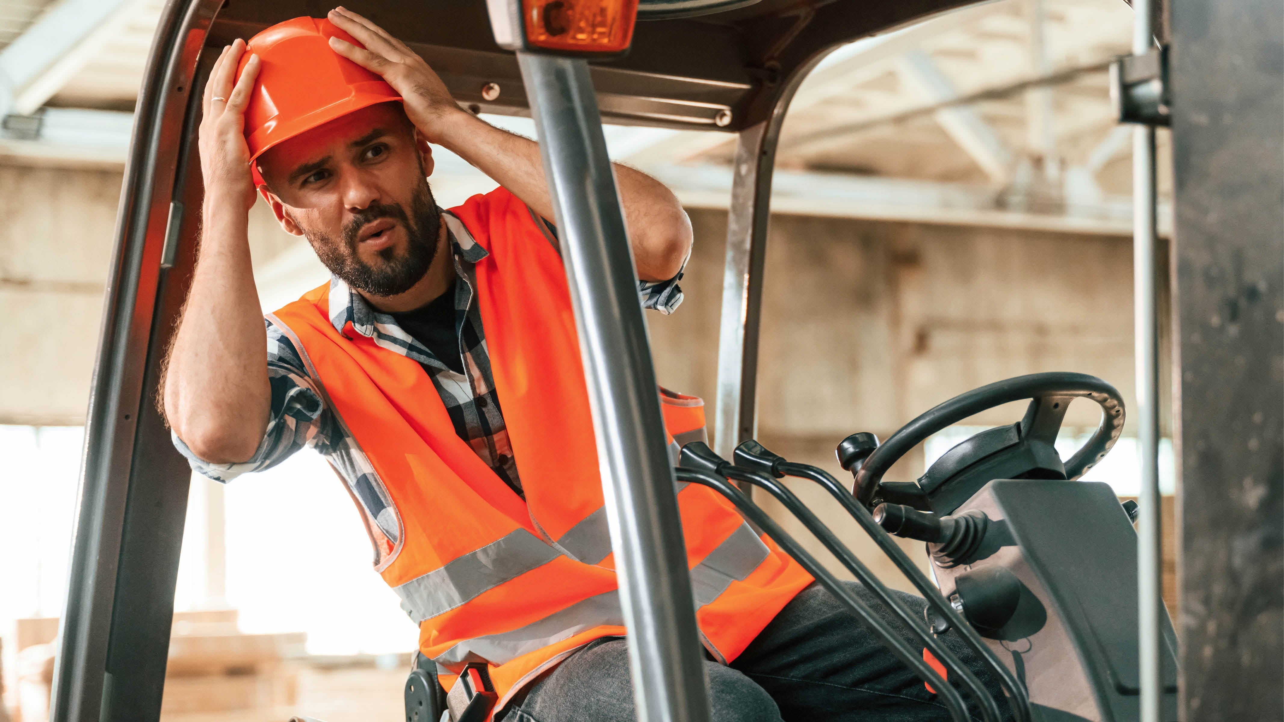 Flurförderzeug-Unfälle: Ursachen, Zahlen & Lösungen für mehr Sicherheit