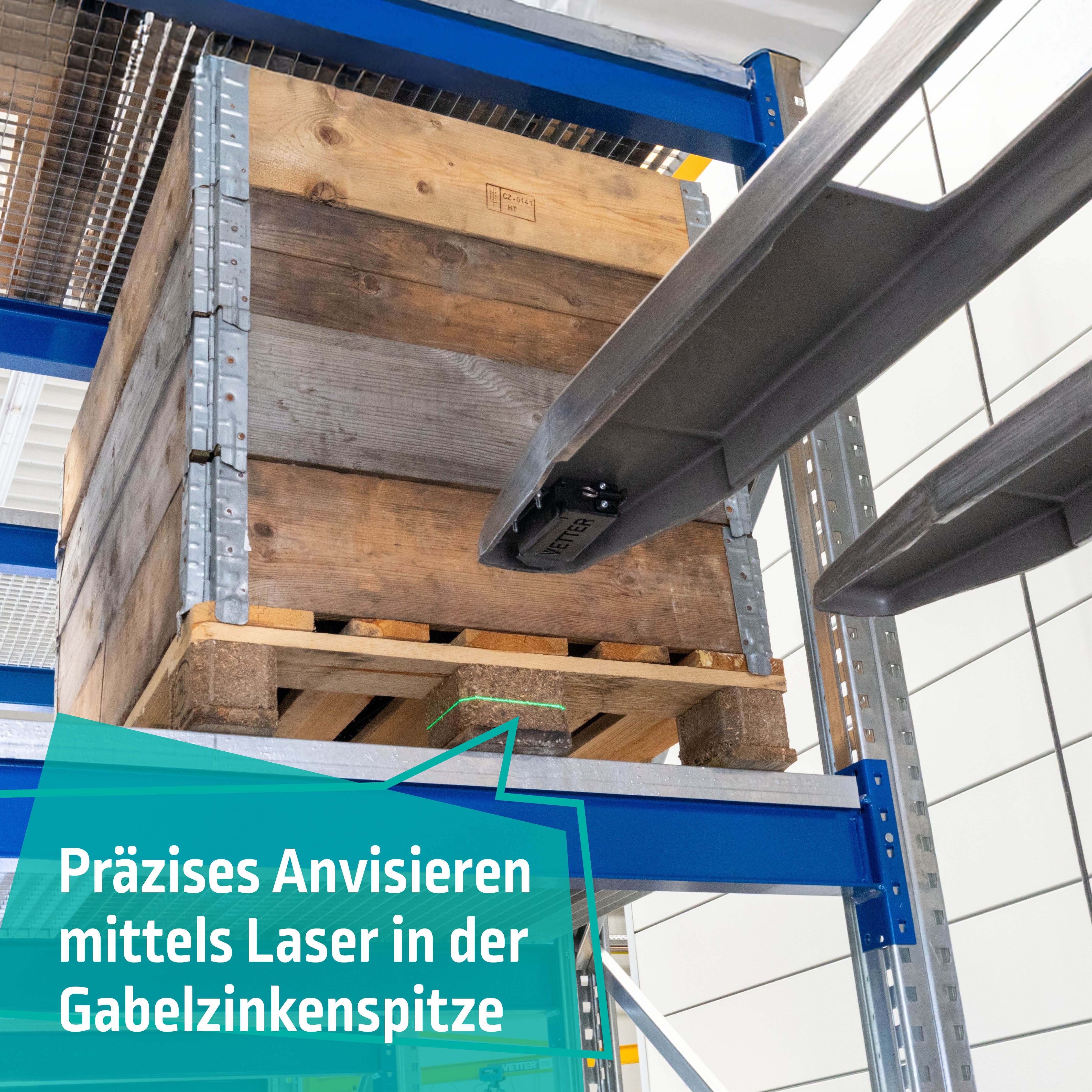 Anvisieren mit dem COBRA Ziellaser in der Gabelzinkenspitze